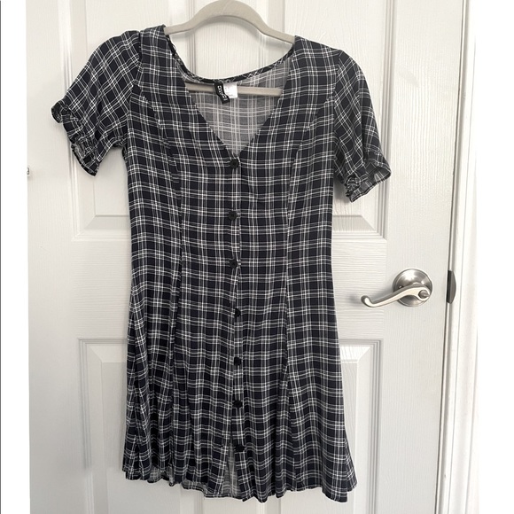 h&m checked shirt dress H&M Green And Black Checkered Pattern Button Down Shirt Dress Size 8  Flannel NWT